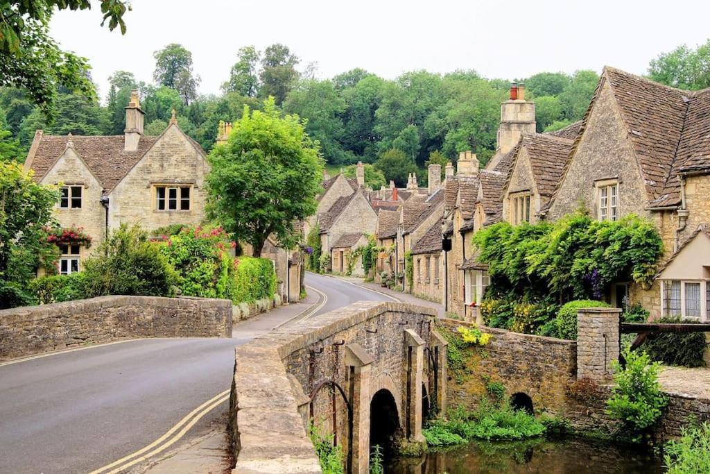 Cotswold Manor House - Country House Retreat With Hot Tub, Ideal For Large Groups Petty France Экстерьер фото