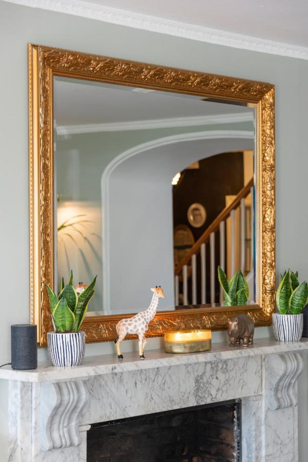 Cotswold Manor House - Country House Retreat With Hot Tub, Ideal For Large Groups Petty France Экстерьер фото