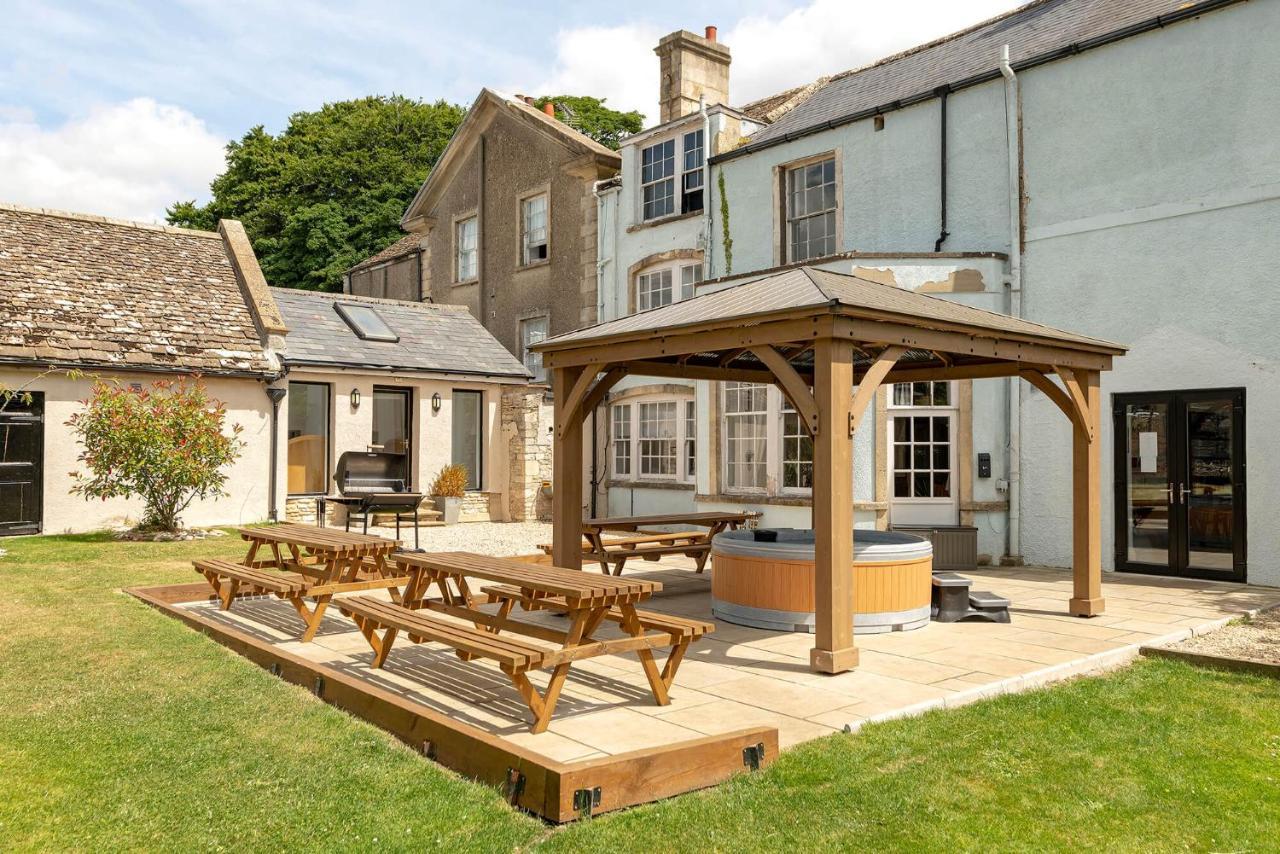 Cotswold Manor House - Country House Retreat With Hot Tub, Ideal For Large Groups Petty France Экстерьер фото